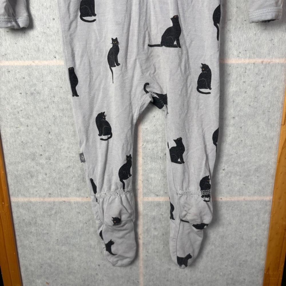 Kyte Baby Footie Pajamas 3-6M Grey Black Cat Bamboo Rayon Zipper Sleepwear - Picture 9 of 9